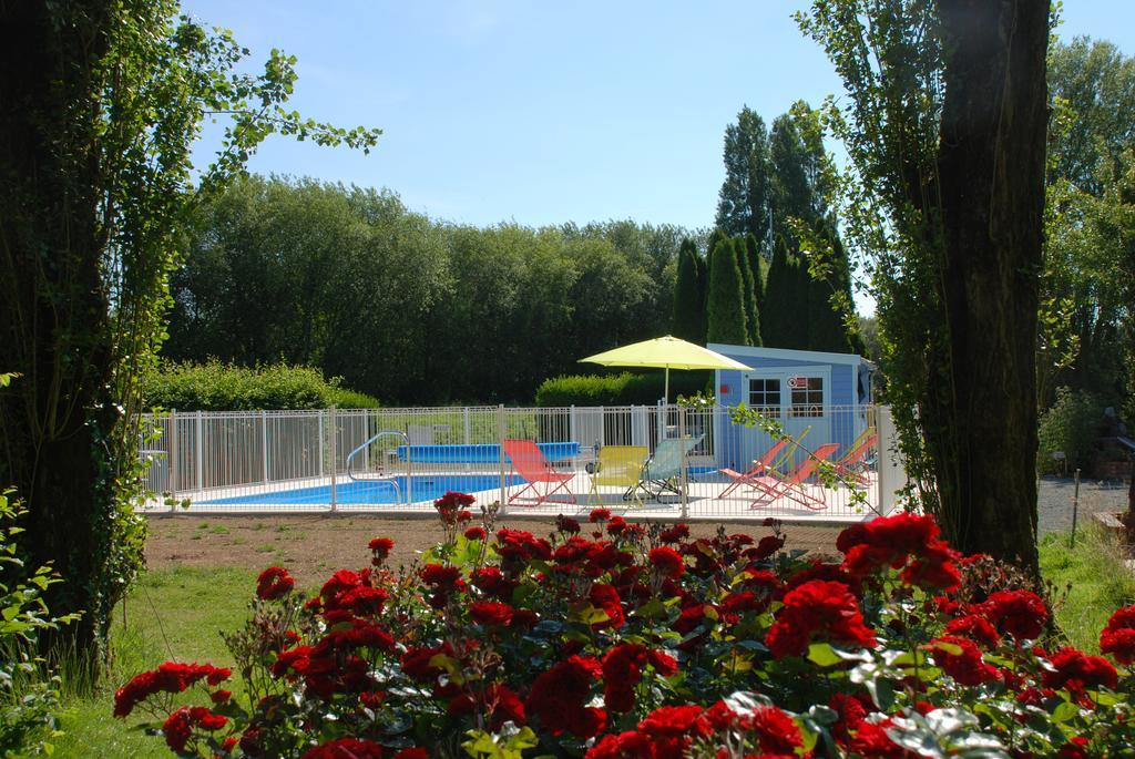 Camping Les Tournesols Sille-le-Guillaume Ngoại thất bức ảnh