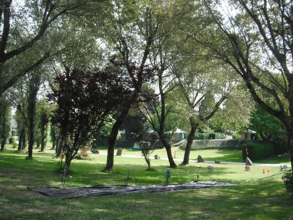 Camping Les Tournesols Sille-le-Guillaume Ngoại thất bức ảnh