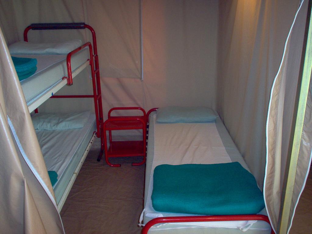 Camping Les Tournesols Sille-le-Guillaume Ngoại thất bức ảnh