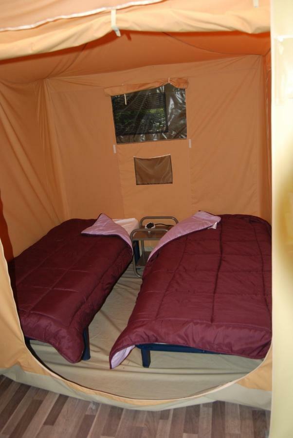 Camping Les Tournesols Sille-le-Guillaume Ngoại thất bức ảnh